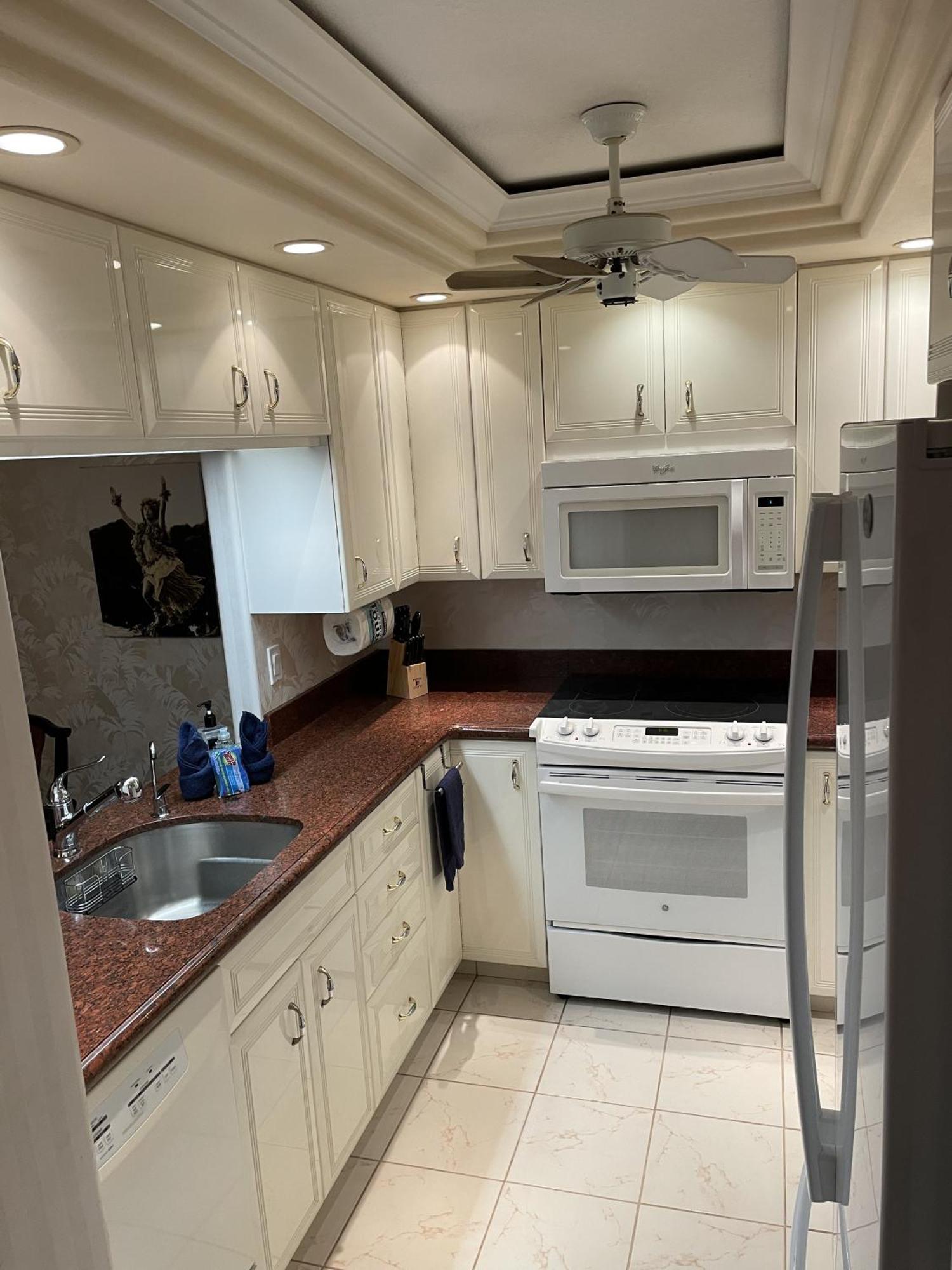 Kamaole Beach Royale Кихеи Екстериор снимка